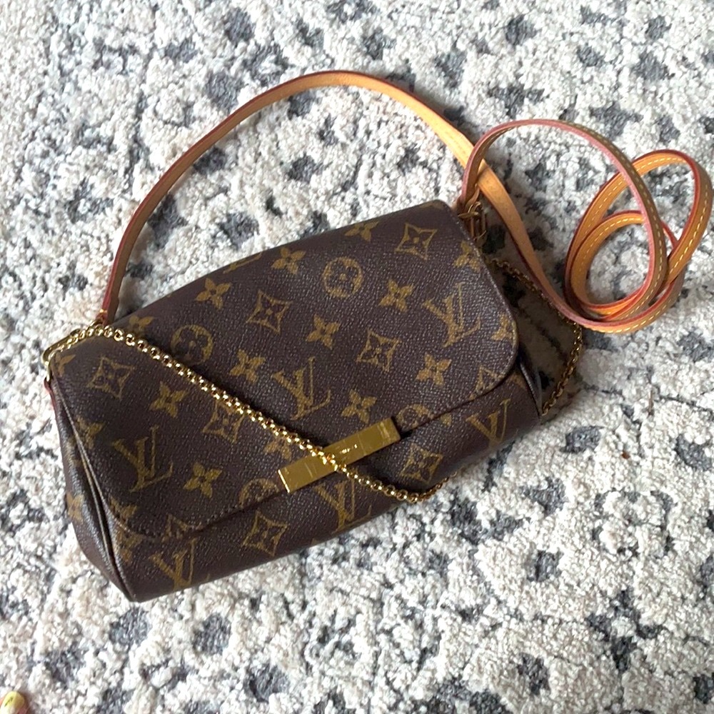 LV Favorite PM Monogram Pristine